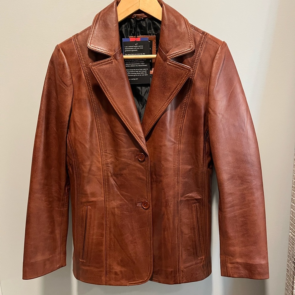 Real leather women’s blazer BNWT
